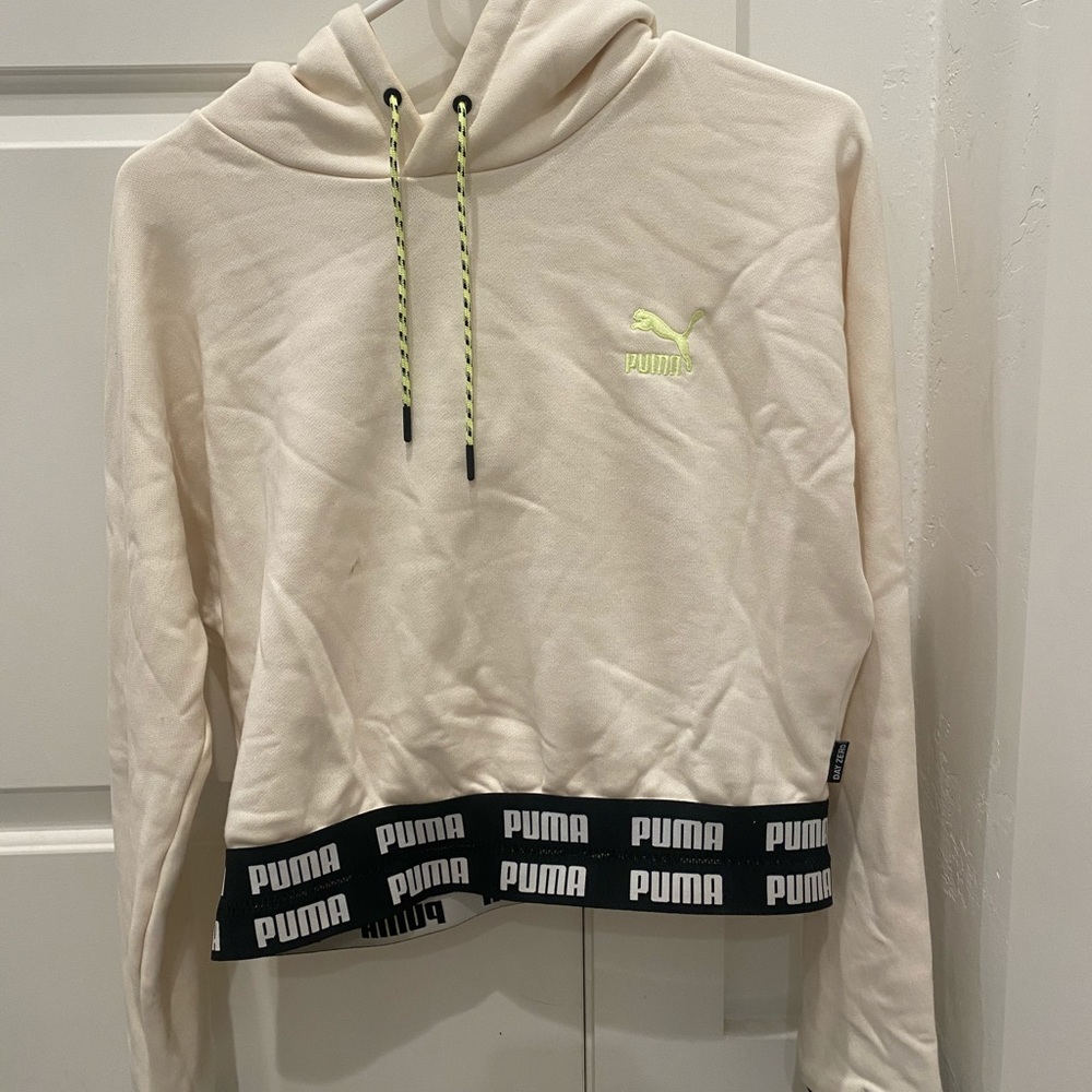 puma sweatshirt